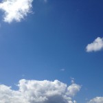 綺麗な青空と２種類の雲